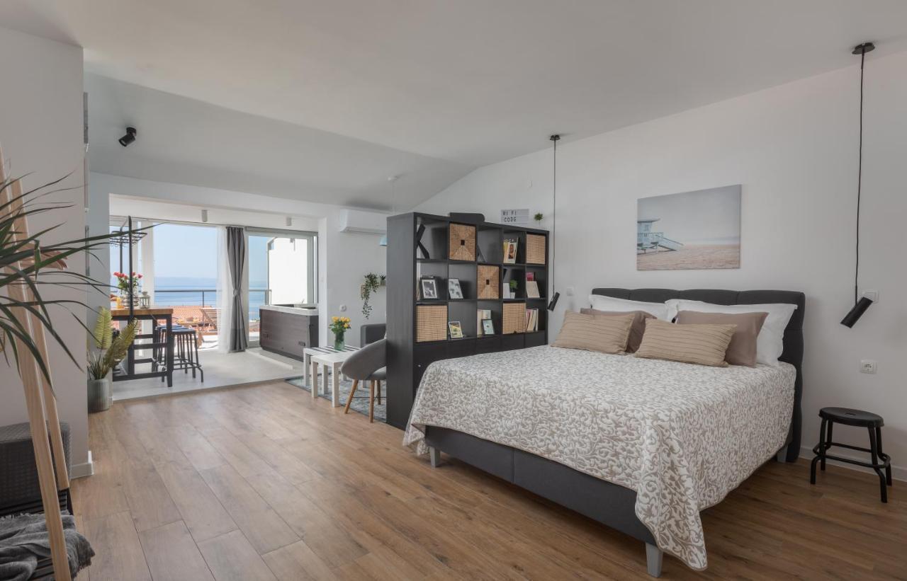 Apartments Left & Right With Jacuzzi, 4 Stars Makarska Extérieur photo