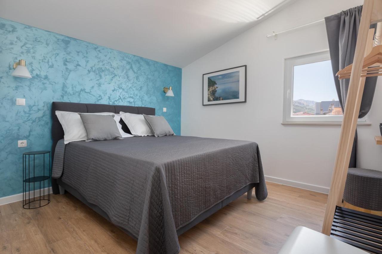 Apartments Left & Right With Jacuzzi, 4 Stars Makarska Extérieur photo